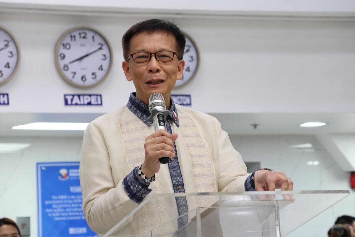 Filipinas promete 'alfombra roja' para sus trabajadores en el extranjero