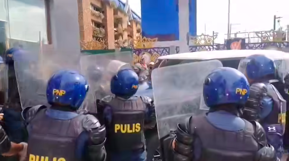 Суд приказал ПН снять барьеры в Давао