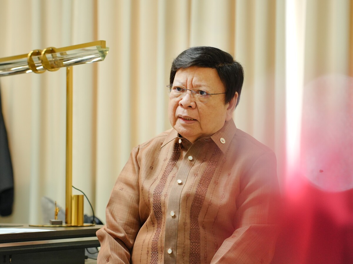 Сенатору Филиппин направят приказ об объяснении из-за расхождений в отчётах