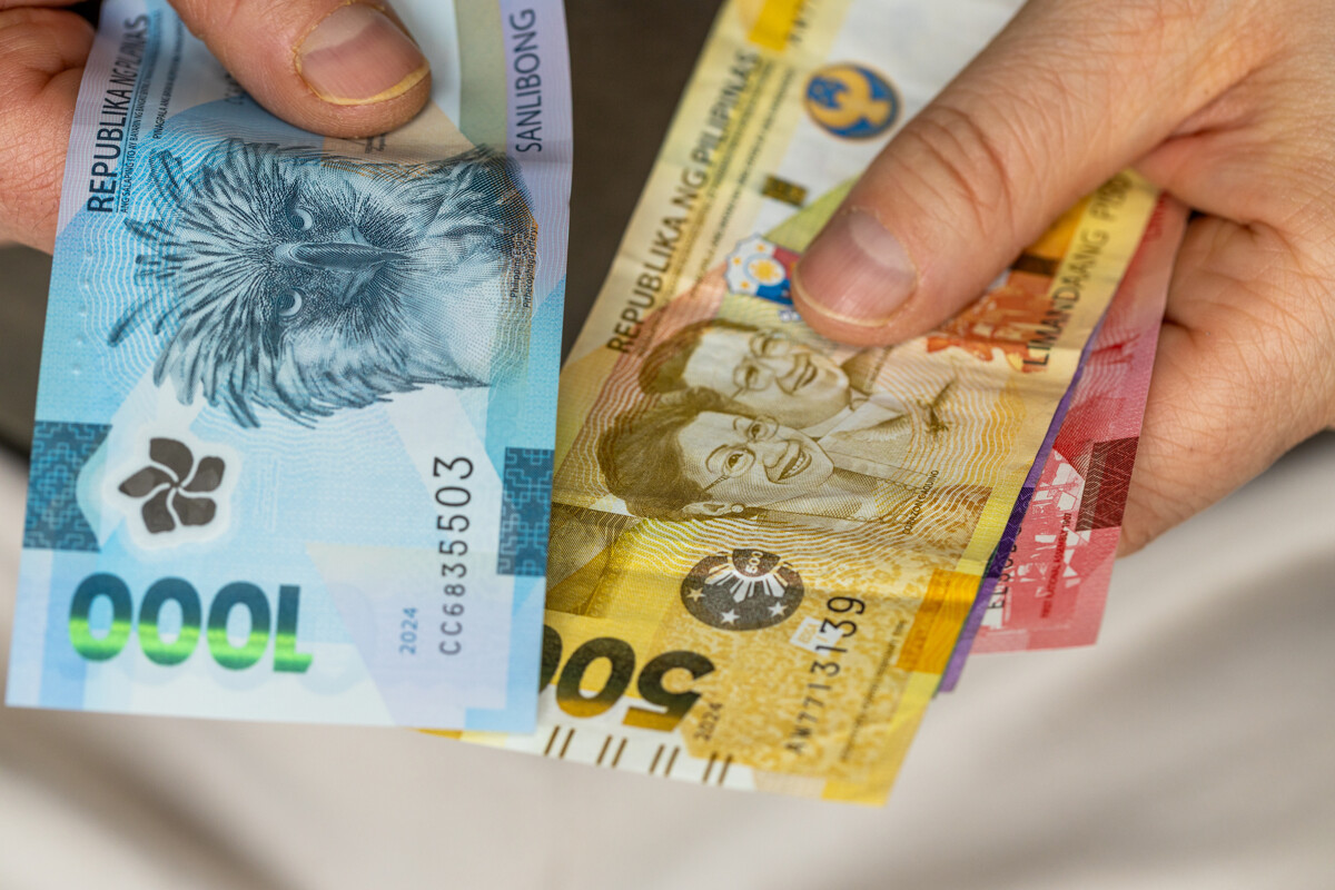 Филиппинское песо восстановилось после достижения рекордного минимума