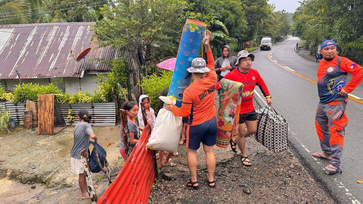 Филиппины эвакуируют жителей из-за приближающегося урагана