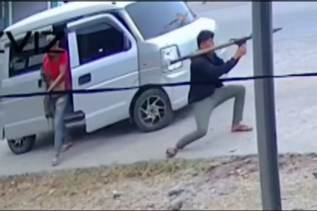 Philippines mayor survives rocket-propelled grenade attack