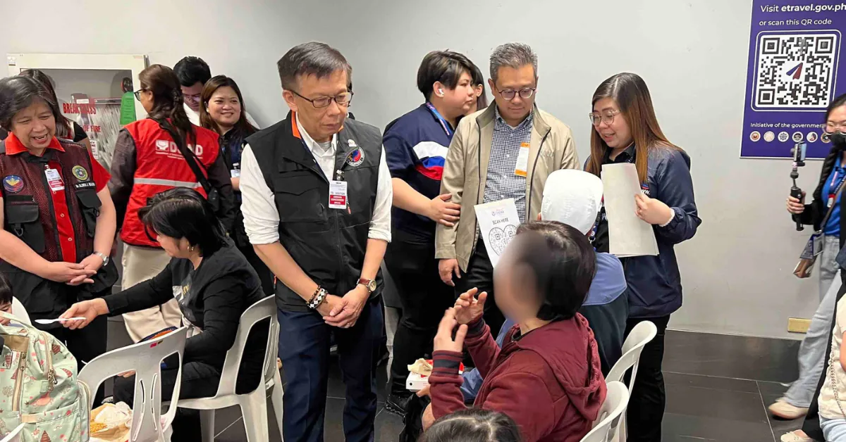 299 Filipinos Return from UAE with Government Support