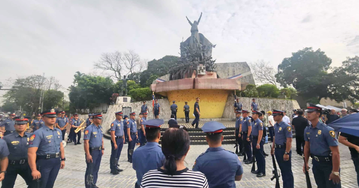 Philippines President to Review EDSA Revolution Holiday Proposal