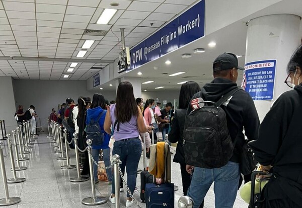 Новые иммиграционныеCounters для OFW в NAIA