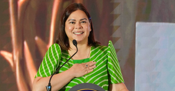 Philippines Political Crisis: Corruption Allegations and Resignation Calls