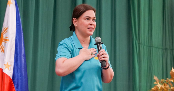 Philippines VP accuses president of offense in budget approval