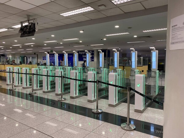 Внедрение биометрических шлюзов в аэропорту NAIA