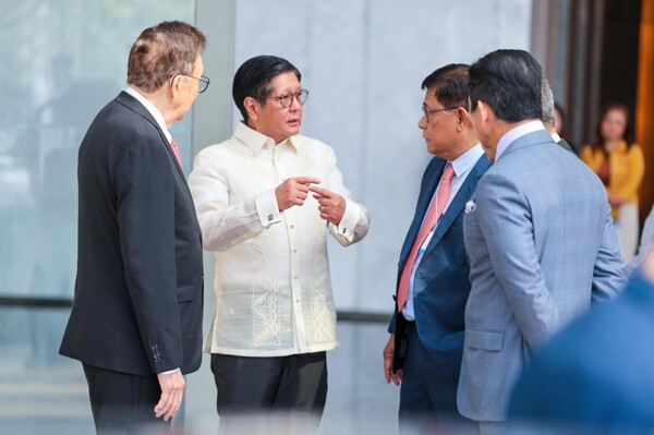 Президент Филиппин подтвердил выдачу ордеров на арест в деле о коррупции в проекте по контролю за наводнениями