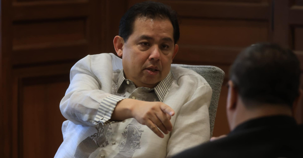 Ромальдес назвал обвинения в коррупции ложными