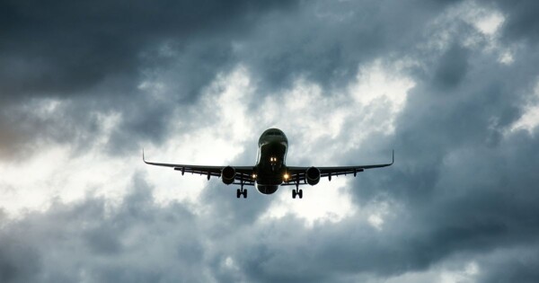 Cebu Pacific и PAL объявляют о cancellations рейсов из-за супер тайфуна