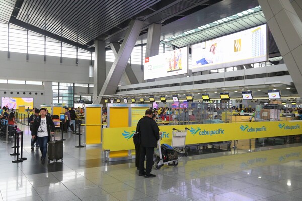 Cebu Pacific восстанавливает багаж в аэропорту Манилы