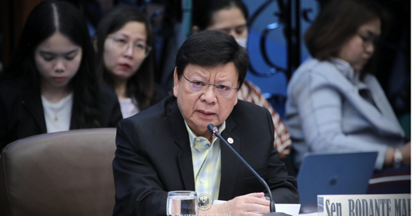 Сенатор Филиппин усомнился в независимости комиссии по инфраструктуре