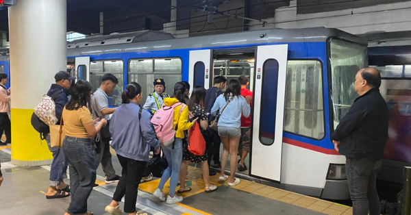 DOTr Assures Safety of MRT-3 Trains Amid Lawmaker's Claims